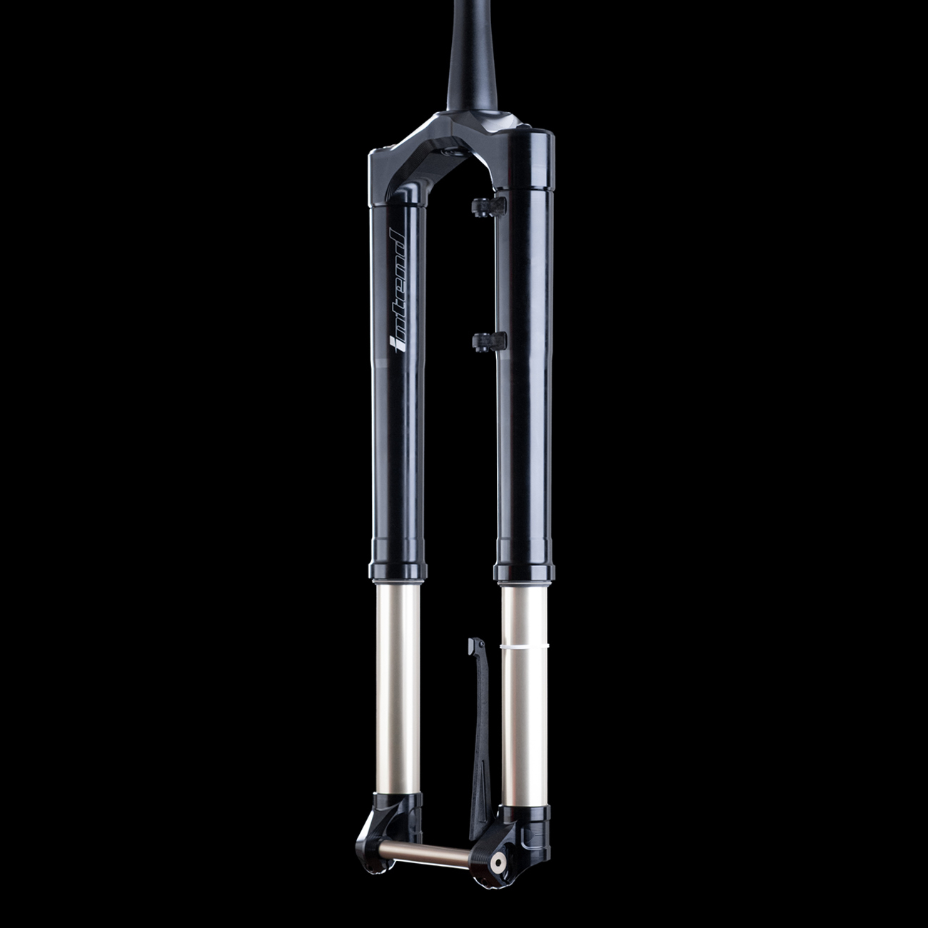 studio image of the Intend Edge 32 enduro fork
