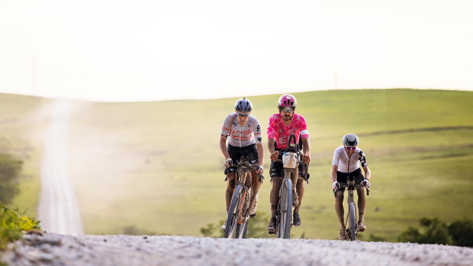 Rob Britton winning 2025 Unbound XL gravel race with prototype Castelli Unlimited aerodynamic gravel racing Skinsuit