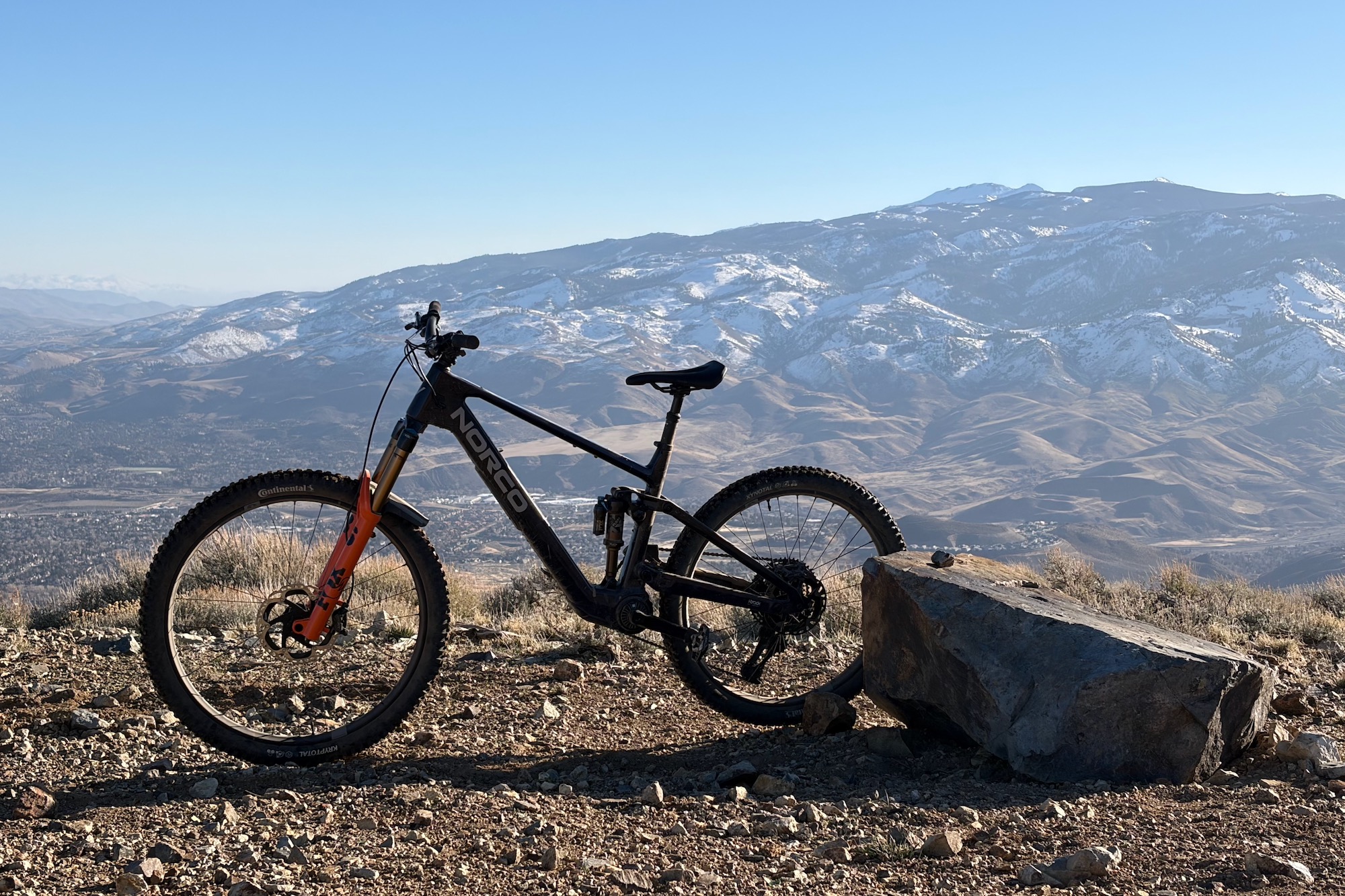 the Norco Sight VLT TQ parked with a view in the background