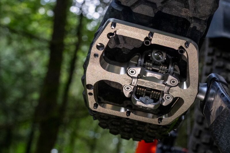 Renthal Joins the Clip Pedal Party with SPD-Compatible DH and Trail Models