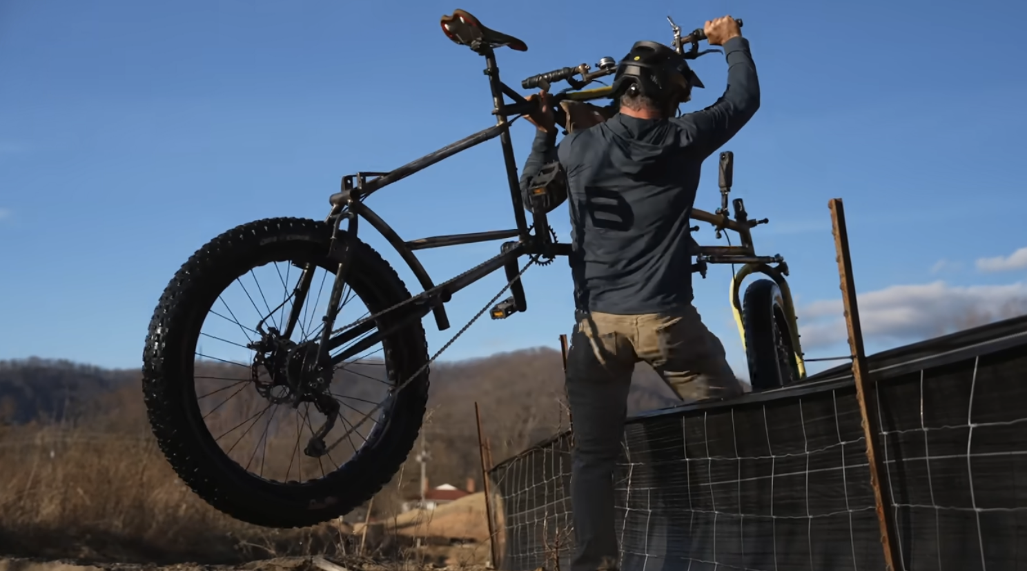 TOMO Apocalypse Bike in action