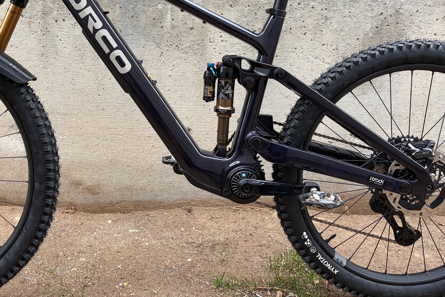 picture of the Norco Sight VLT showing the TQ motor in the frame