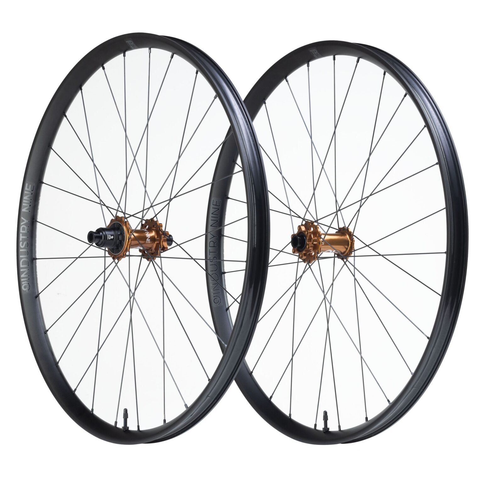 studio image of the Trail S wheels with gold Hydra2 hubs