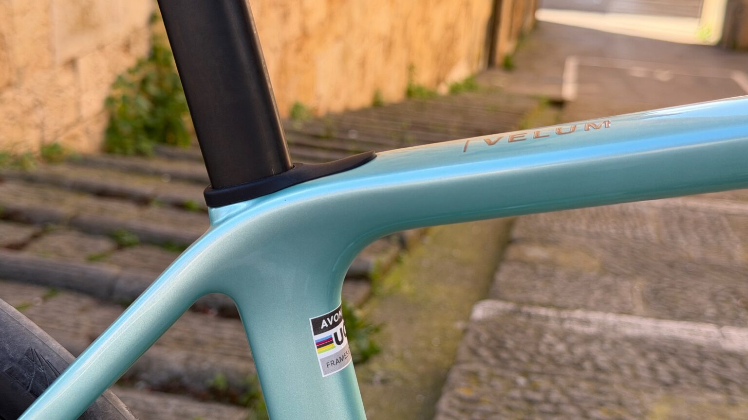 Avona Velum ride review integrated seat post