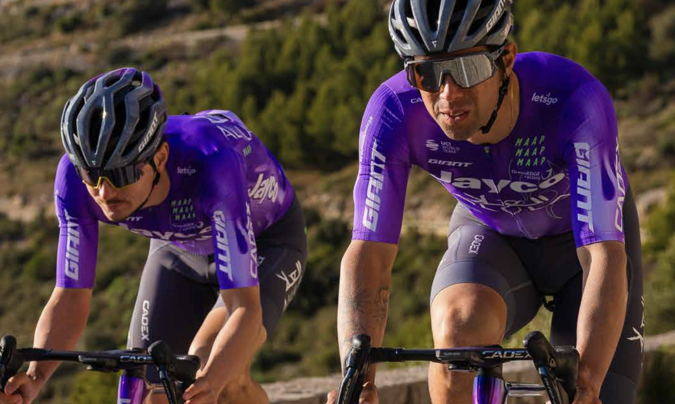 Giant glasses riders