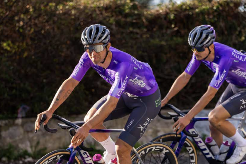 Giant & Liv Expand Race Helmet & Performace Sunglass Lineup
