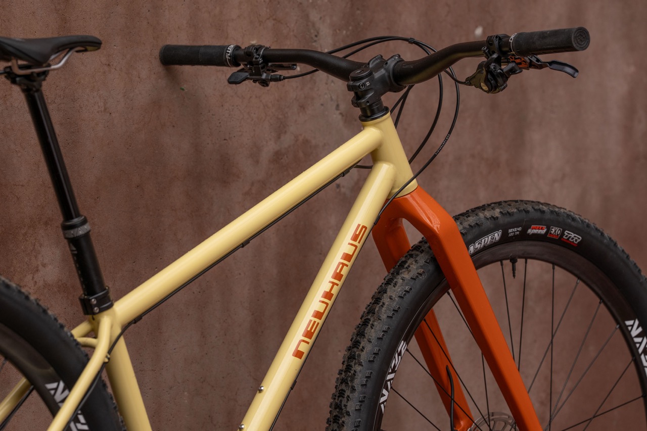 Neuhaus NOVA32 production mountain bike front end
