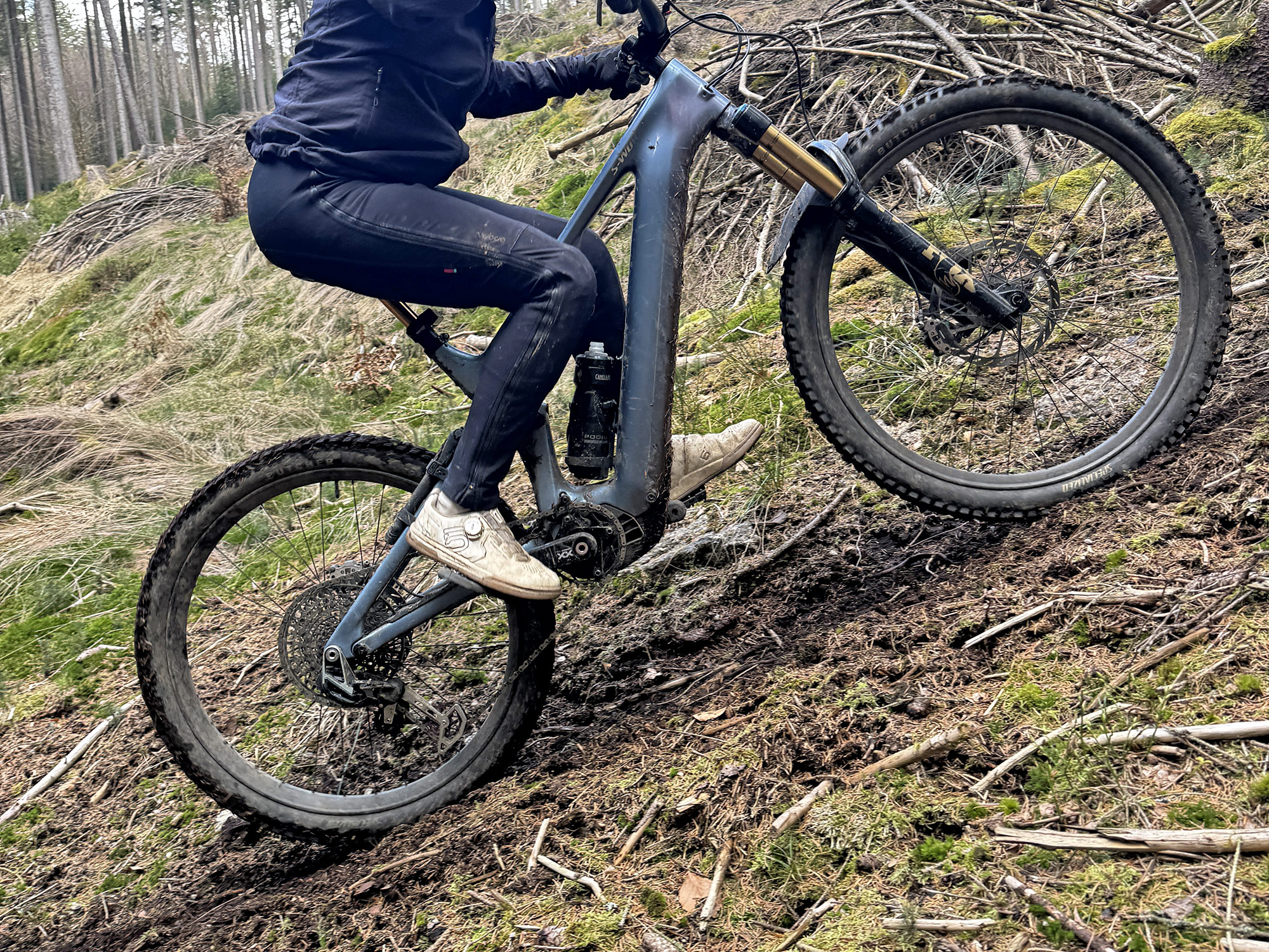 Crankbrothers Stamp EVO extra-long mountain bike flat platform pedal review, steep eMTB climbing