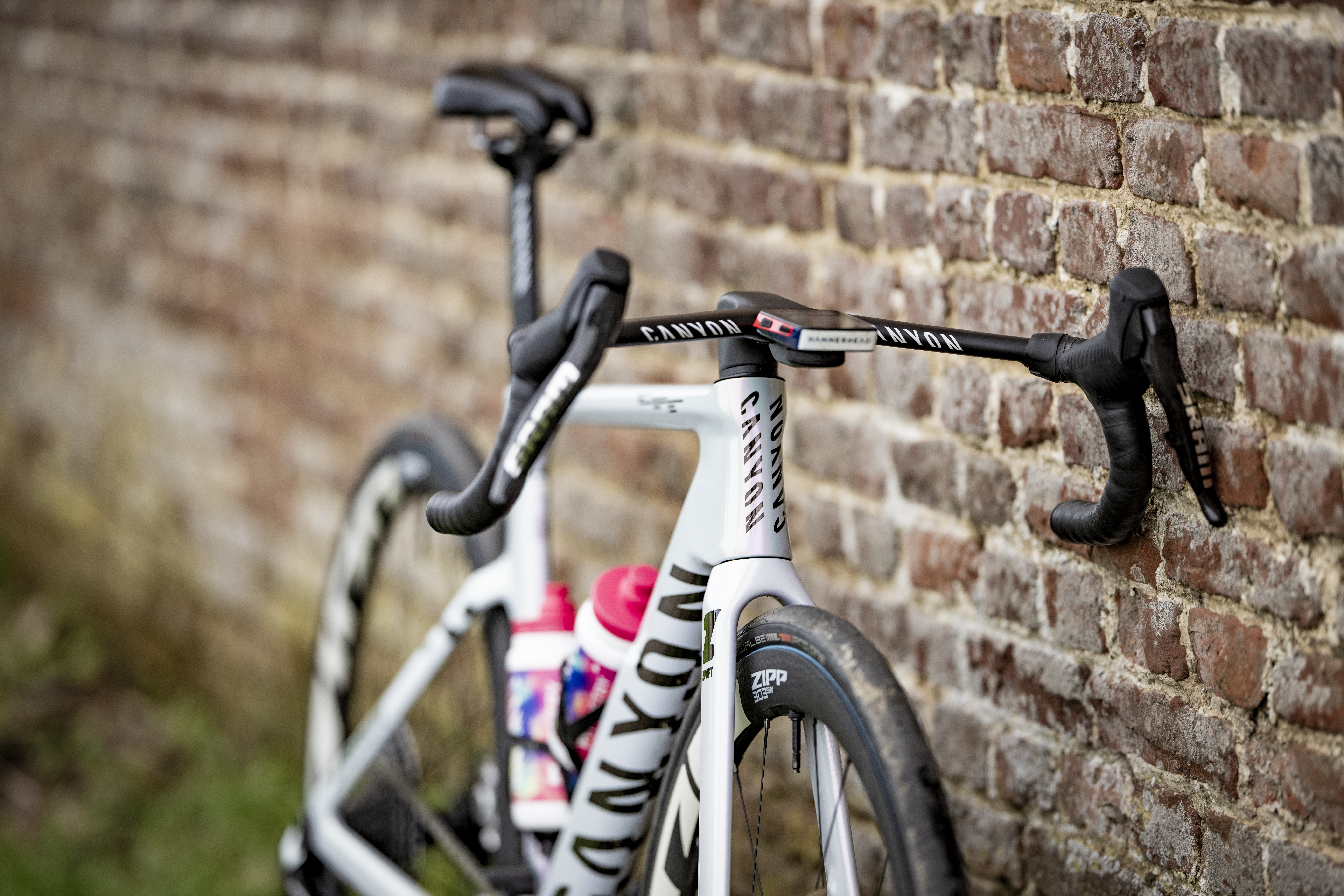 Canyon Endurace CFR Zoe front bike