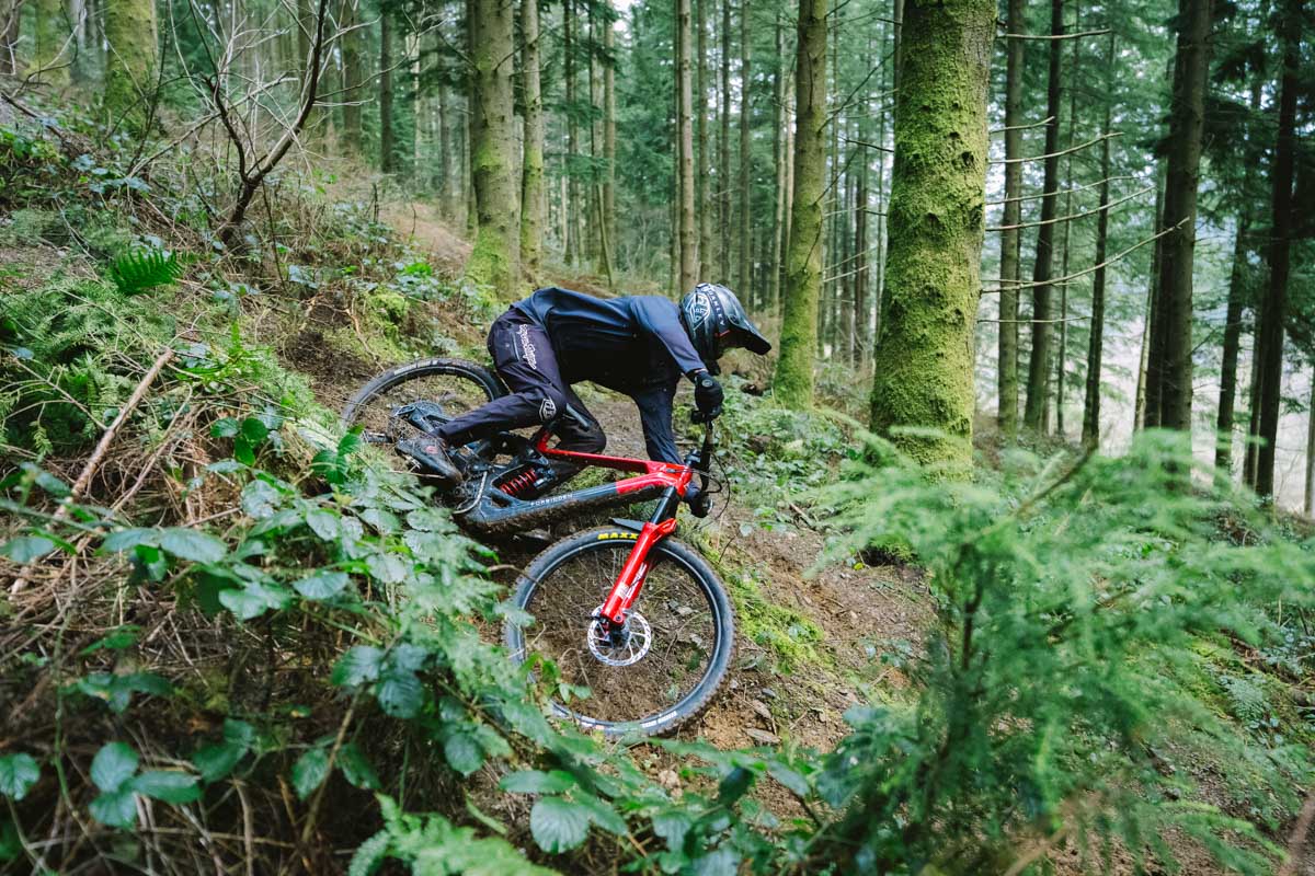 Forbidden Dreadnought E, rider, steep corner