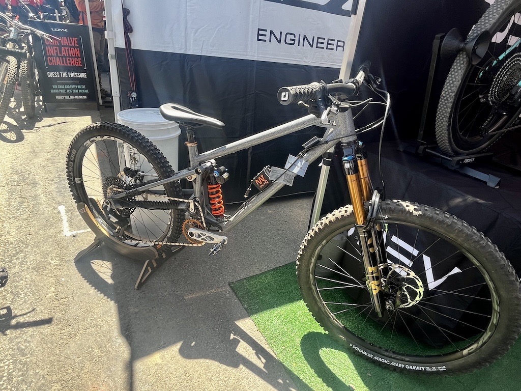 Vessel enduro bike