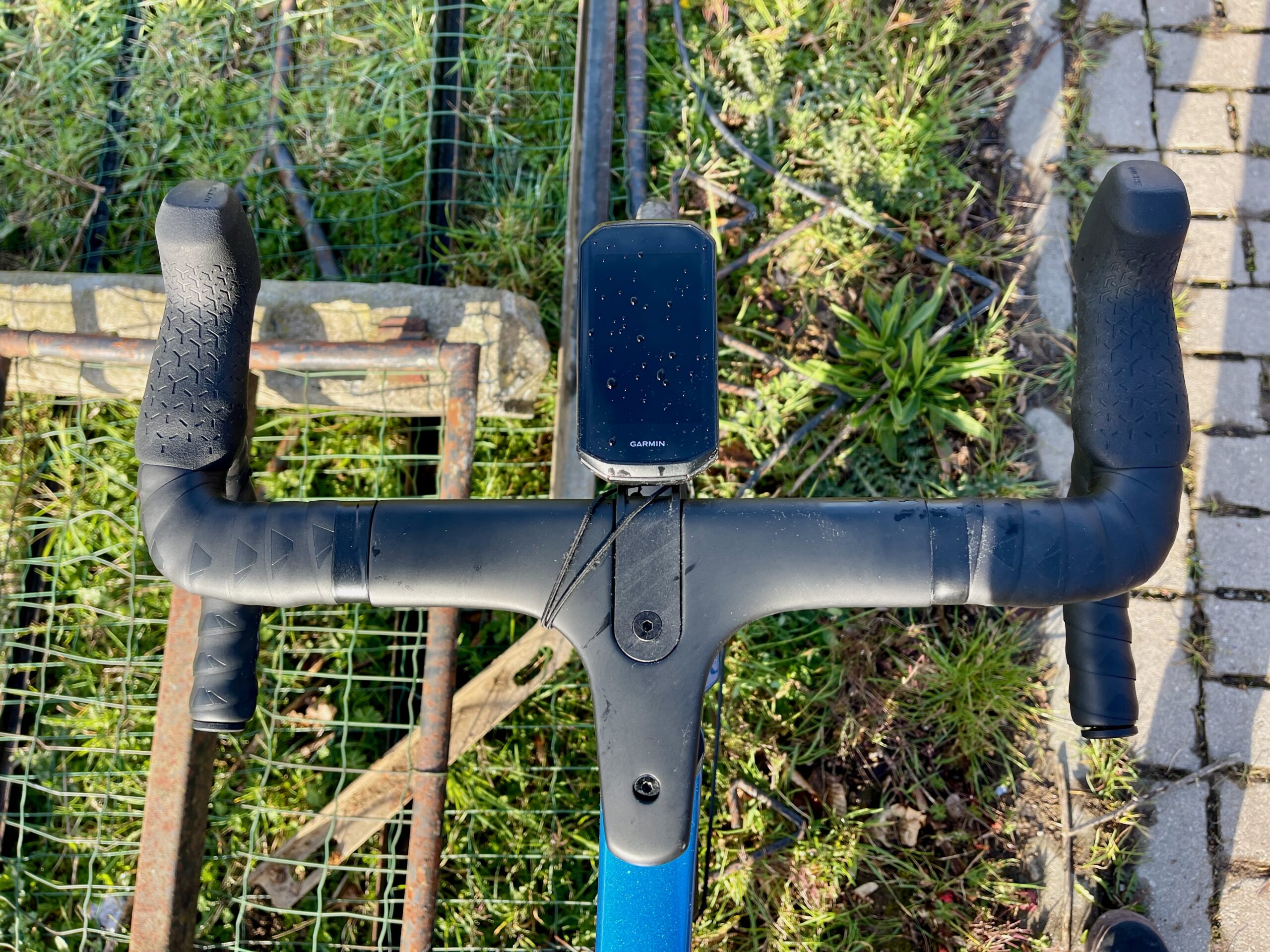 Canyon Endurace CF SLX News bars tops