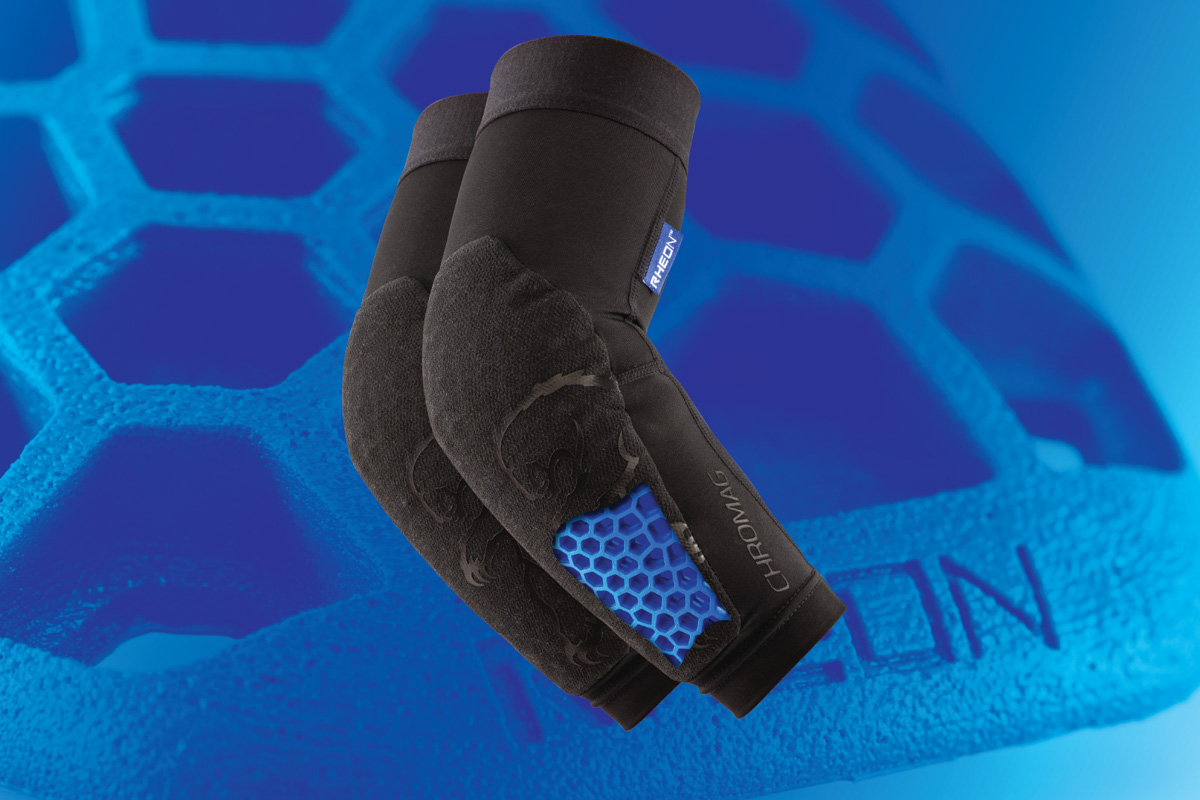 Chromag Shift Elbow pads, studio pic