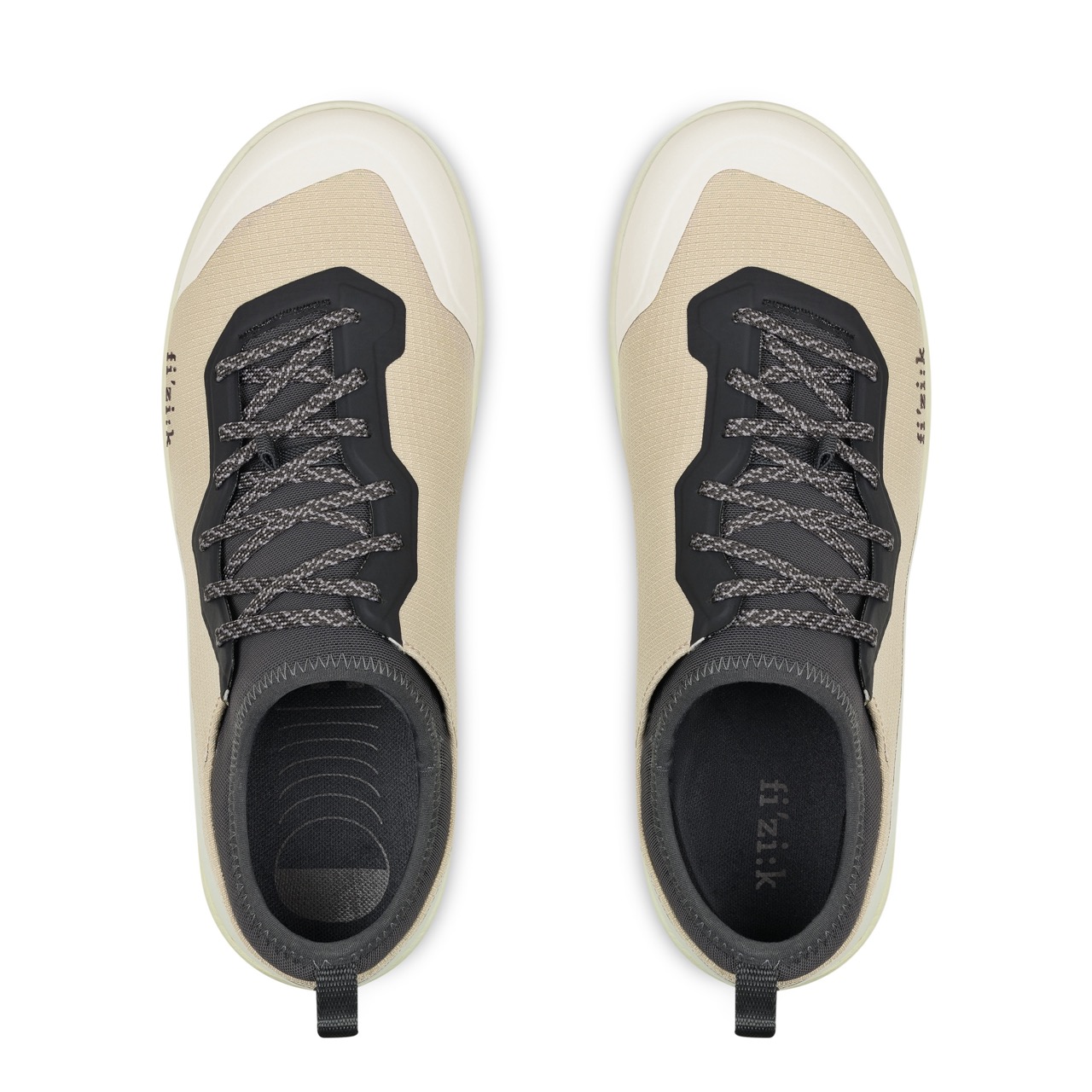 studio image of the Fizik Versor 2 shoes in white, viewed from above.