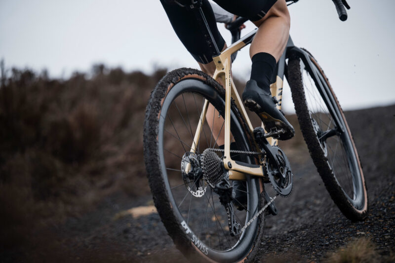 Canyon Tempr Shoes Get More Affordable Road and Off-Road Versions
