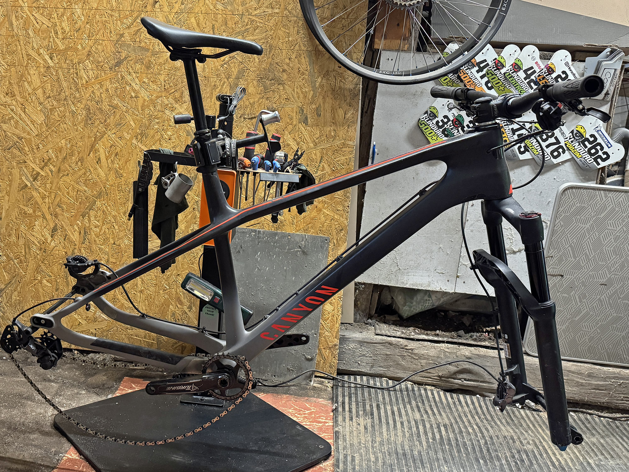 Remco Bike Lift electric telescoping bicycle workstand with a fat bike