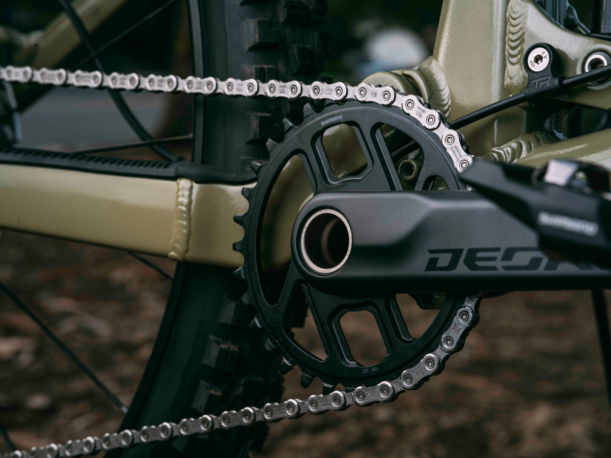 Shimano DEORE crankset