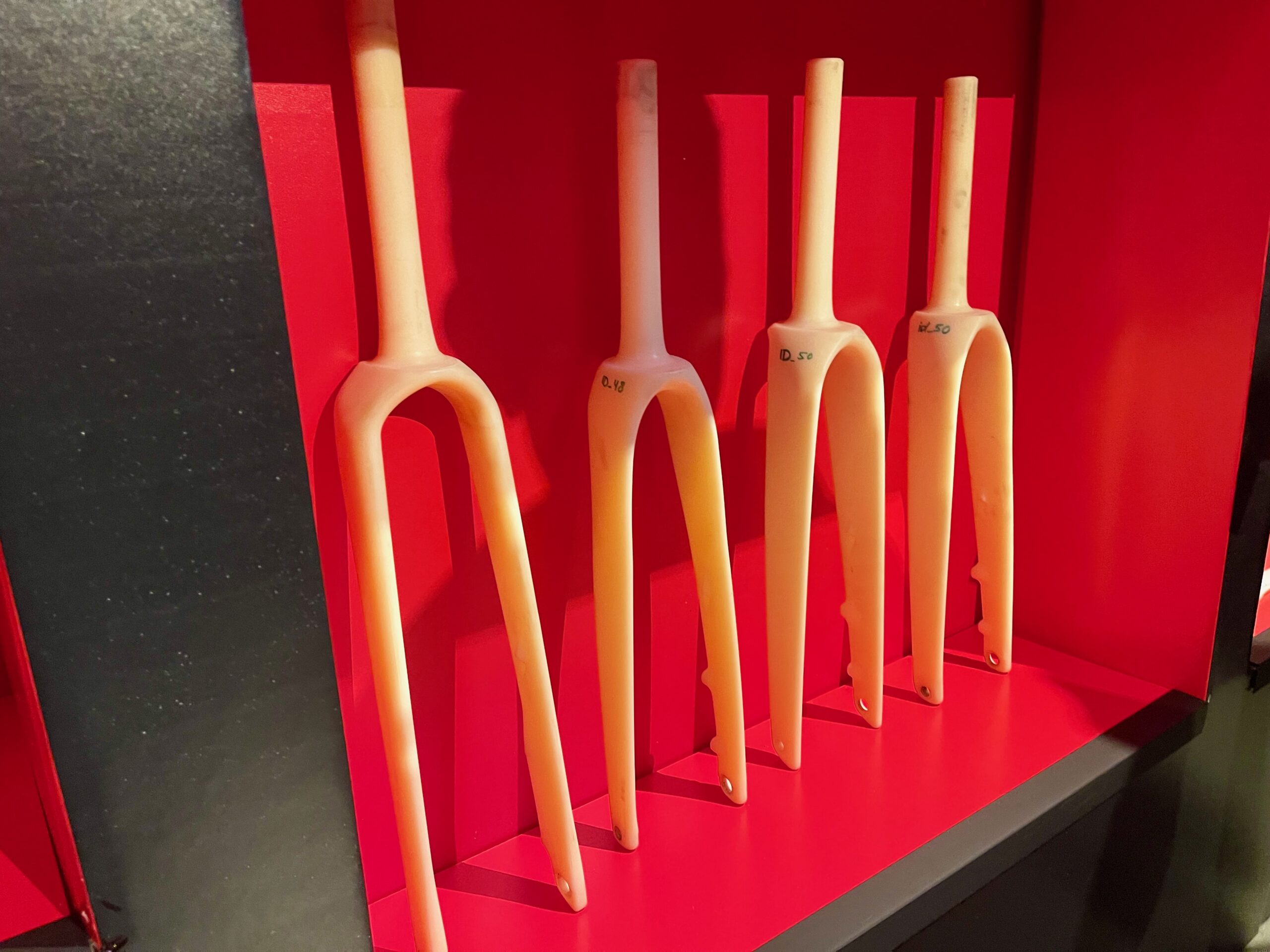 Specialized Tarmac SL9 SRAM fork options beta