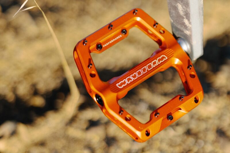 Wolf Tooth Launches More Affordable Performance Series CTRL and Waveform Pedals
