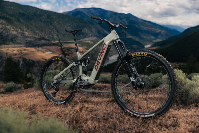 Devinci Powers Up for E-Enduro Shredding with the New E-Spartan