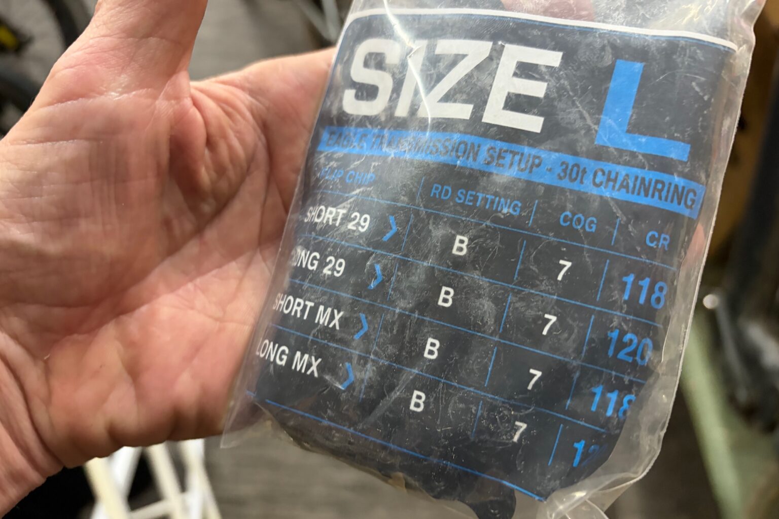 the shorter chain length for the short dropouts on the Yeti LT