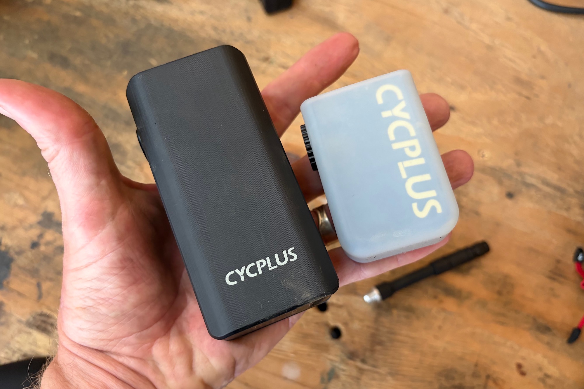 comparison of the size of the A3 Mini and the As2 Ultra